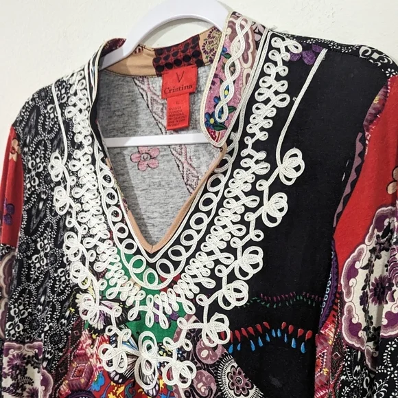 V Cristina Women's LS Embroidered Floral V Neck Top Black - Picture 2 of 8